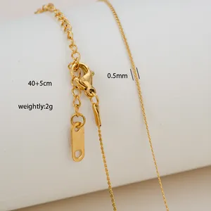 Detail of 0.5mm 18K gold plated stainless steel box chain with 40+5cm length and clasp