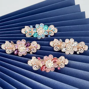 Barrette à Cheveux en Alliage Fleur d'Hortensia Strass Creuse Pince à Ressort Épingle à Cheveux Vintage Élégante pour Femme
