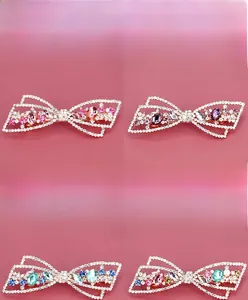 Détails de barrettes à cheveux nœud avec cristaux étincelants en quatre coloris variés