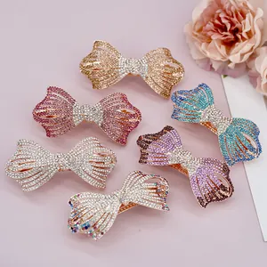 Collection de barrettes à nœud en cristal étincelant en plusieurs couleurs élégantes