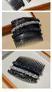 Vue détaillée de peignes à cheveux noirs incurvés avec strass brillants et perles