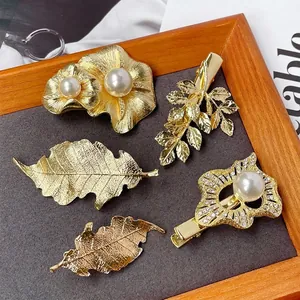 Vintage Gold Leaf Hair Clip For Women Alloy Metal Flower Artificial Pearl Rhinestone Duckbill Clip Hairpin Elegant Hair Accessories