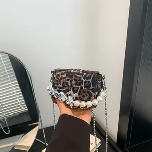 Leopard Print Mini Crossbody Bag With Artificial Pearl Heart Handle Metal Chain Strap Street Style PU Leather Square Shoulder Bag