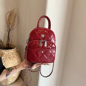 Κομψή Μίνι Τσάντα Χιαστί για Γυναίκες Ρομβοειδής Καπιτονέ Δέρμα PU με Αλυσίδα και Διακόσμηση Λουλουδιού