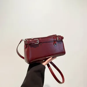 Damen Minimalistische PU Leder Unterarmtasche Mode Gürtelschnalle Umhängetasche Rechteckige Umhängetasche Verstellbarer Riemen