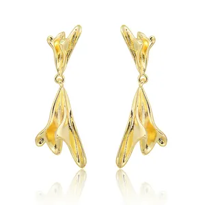 Orecchini Pendenti a Barra Lunga Irregolari in Rame Placcato Oro 14K per Donna Gioielli Vintage in Metallo Fluido Organico Oro Argento Misti