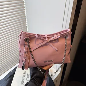 Sac Cabas Mode Femme en Cuir PU Avec Nœud Papillon et Pendentif Cadenas Chaîne Métallique Sac à Épaule Décontracté Couleur Unie