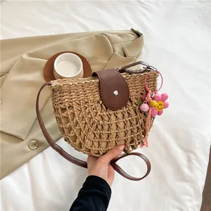 Dames Retro Hol Stro Geweven Schoudertas PU Lederen Flap Crossbody Zadeltas Zonnebloem Hanger Zomer Strand Tas