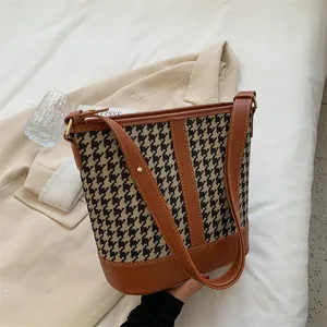 Women's Retro Houndstooth Tweed Patchwork Bucket Bag Vintage Korean Fashion Shoulder Crossbody Bag With Adjustable Strap Zipper
