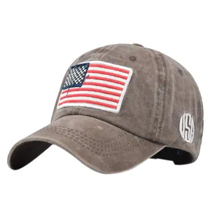 Bordado detallado de USA y parche de bandera en gorra vintage de algodón lavado marrón