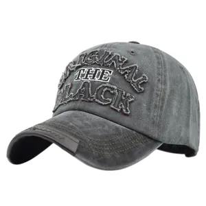 Detailansicht der grauen Vintage-Baseballkappe mit ausgefranster ORIGINAL-Stickerei