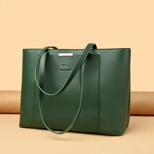 Grand sac cabas vert foncé en similicuir avec bandoulière et texture grainée chic