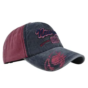 Gros plan détaillé de la broderie New York 1985 sur une casquette de baseball vintage