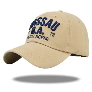 Khaki honkbalpet met blauwe 3D Nassau-borduring en gebogen klep in vintage sportstijl