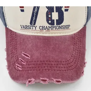 Berretto da baseball vintage bordeaux e blu con stampa 78 e dettagli usurati