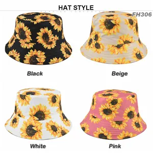 Collage de quatre bobs en noir, beige, blanc et rose avec des motifs de tournesols