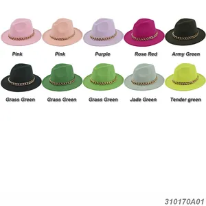 Cappelli fedora in feltro con catena dorata in vari colori tra cui rosa e verde