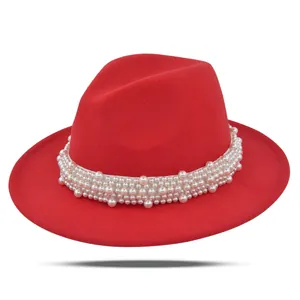 Chapeau Fedora rouge en laine avec bandeau décoratif en perles blanches pour femmes et hommes