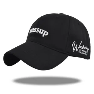 Klassische schwarze Baumwoll-Baseballkappe mit weißem Wassup-Stick und gebogenem Schirm