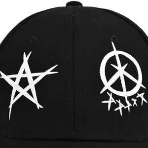Casquette de baseball en coton noir avec broderie étoile blanche et motifs géométriques