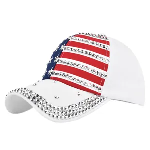 Witte baseballpet met Amerikaanse vlag van strass-steentjes en glanzende sterren en strepen