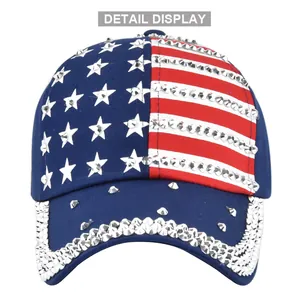 Detail van de Amerikaanse vlag honkbalpet met zilveren strass-steentjes en studs