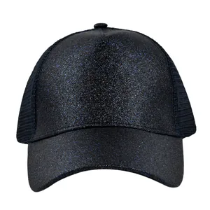 Donkerblauwe glitter truckerpet met ademende mesh-achterkant en paardenstaartgat