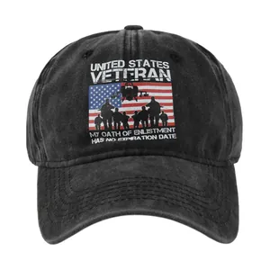 Detailansicht der US Veteran 3D-Stickerei auf einer gewaschenen schwarzen Baseballkappe