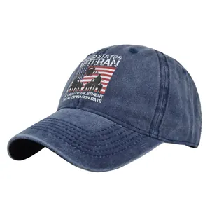 Detail der US-Veteran Baseballkappe mit gewaschenem Stoff und Militär-Stickerei