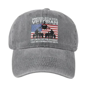 Detailansicht der Vintage-Basecap aus Baumwolle mit United States Veteran Stickerei