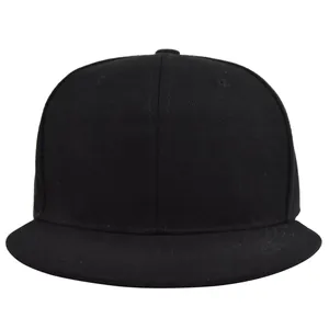 Classic plain black snapback baseball cap in twill cotton fabric with flat brim