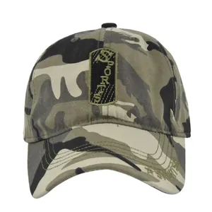 Casquette de baseball camouflage classique avec écusson brodé sports et visière courbée