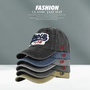 Détail de casquettes de baseball en coton délavé vintage avec broderie et patchs Step Up