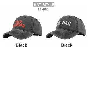 Détail de casquettes vintage noir délavé avec broderie 3D Foxy Grandpa et Girl Dad sur le côté