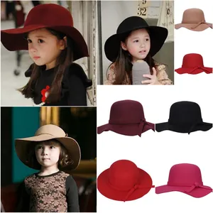 Chapeau en feutre pour enfant à large bord avec nœud, disponible en plusieurs couleurs