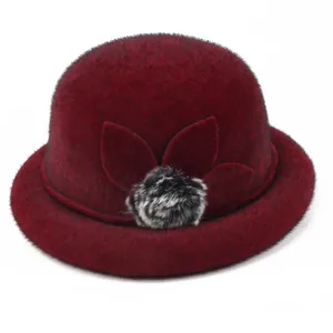 Damen Winterglockenhelm Wollpolyester Eleganter Blumendekor Kunstpelzball Warme Retro Fischerhut