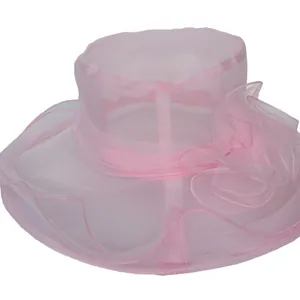 Roze organza zonnehoed voor dames met grote bloem en brede ruched rand voor de zomer mode