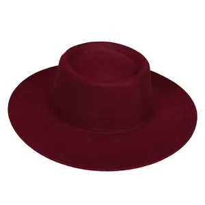 Cappello boater classico in feltro di lana bordeaux a tesa larga per donna stile inverno