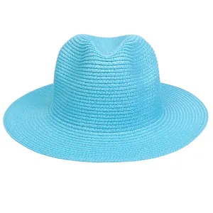 Hellblauer Panama-Strohhut für den Sommer mit breiter Krempe und stilvollem Jazz-Design