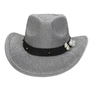 Cappello da cowboy argento glitterato con nastro nero e perle per feste e spettacoli