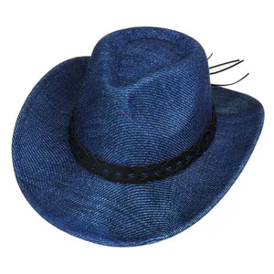 Detailansicht eines dunkelblauen Western-Cowboyhuts mit Webstruktur und schwarzem Lederband