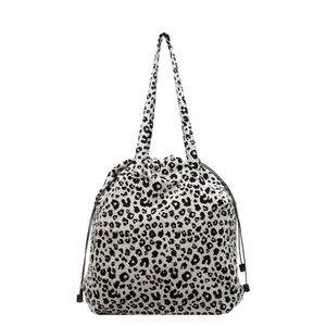 Sac fourre-tout léopard en nylon avec cordon de serrage et grande capacité pour femmes