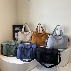 Versatile large capacity travel duffel bags in six colors for sports and short trips