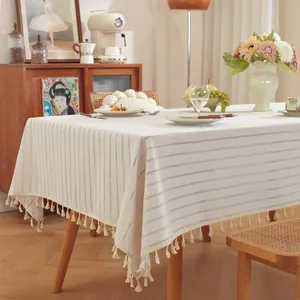 Noords minimalistisch crème gestreept tafelkleed met kwastjes voor rechthoekige tafels