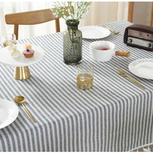Blauw-wit gestreept katoen linnen tafelkleed met decoratieve franjes voor eettafels