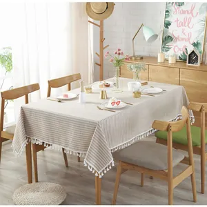 Japanse gestreepte katoen linnen tafelkleed met decoratieve franjes voor de eettafel