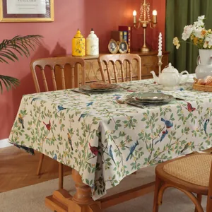 Vintage tafelkleed met kleurrijke vogels en botanische prints op premium linnen stof