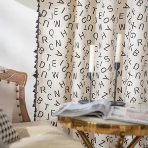 Cortina de algodón y lino beige estilo japonés con letras negras y flecos de borlas