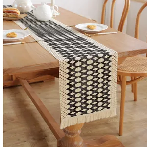 Bohemian Cotton Linen Woven Table Runner With Tassels Geometric Pattern Table Runner For Dining Room Wedding Party Decor