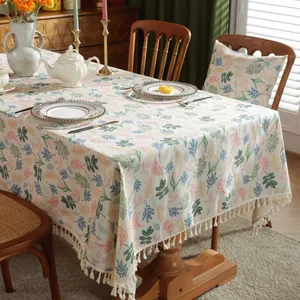 Nappe rectangulaire en lin et polyester avec motifs de feuilles et pompons blancs